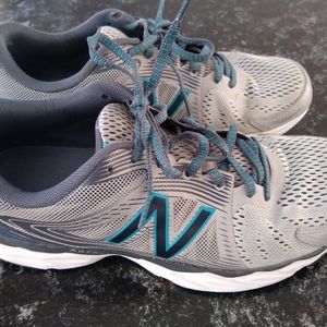 New Balance M680LG4 Grey Sneakers Running Course